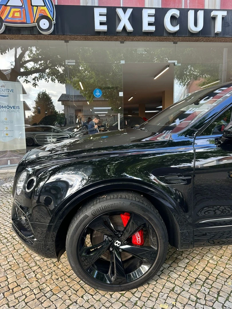 Bentley Bentayga V8