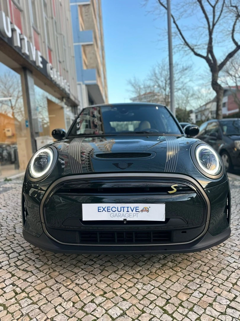 MINI 3 Portas Cooper SE Resolute Edition