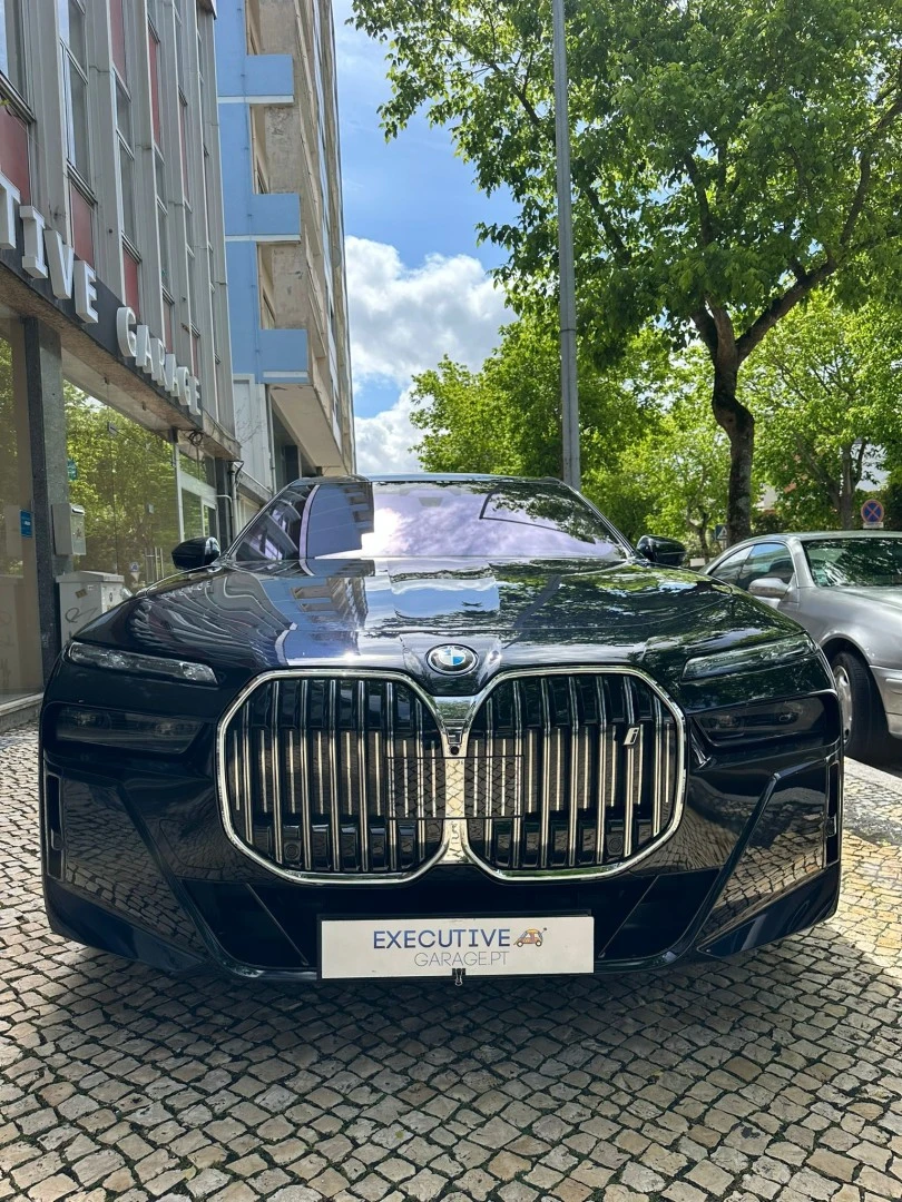 BMW i7 xDrive60 Pack Desportivo M