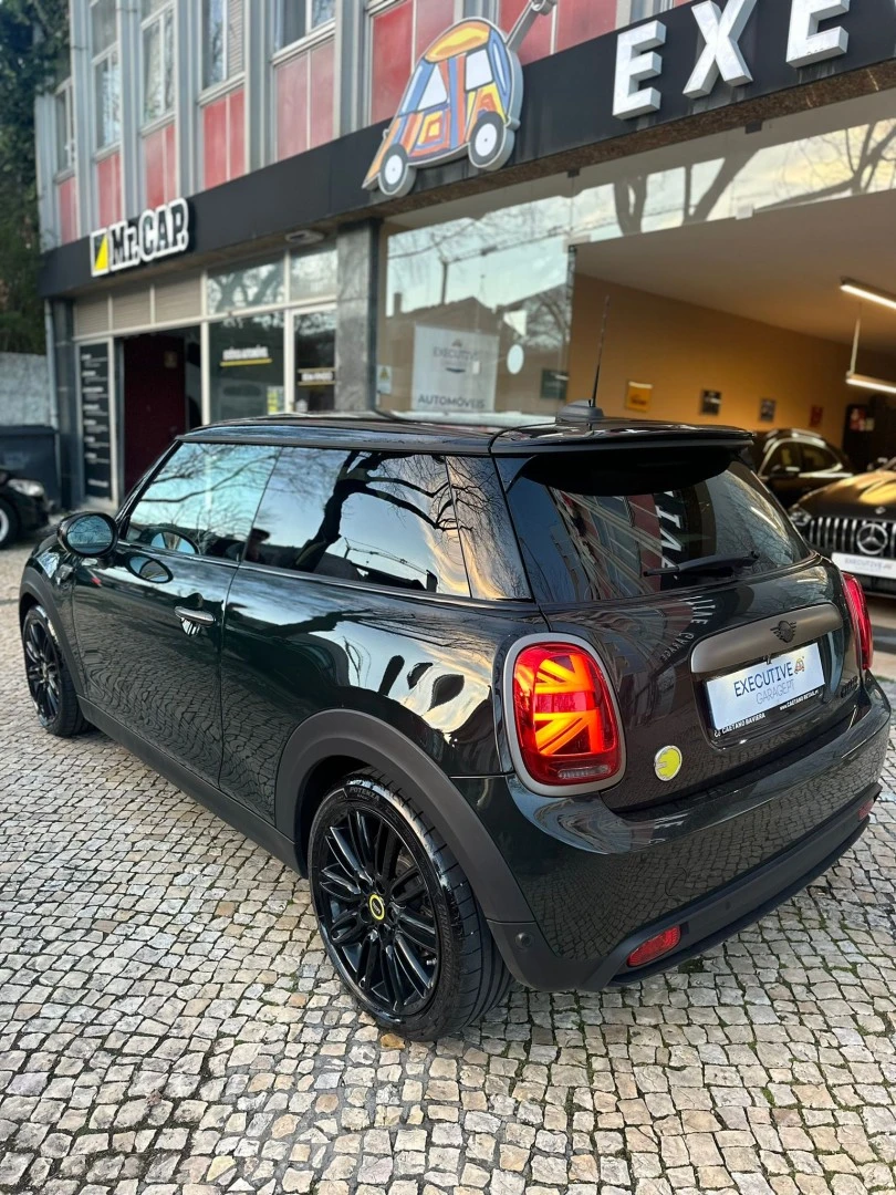 MINI 3 Portas Cooper SE Resolute Edition