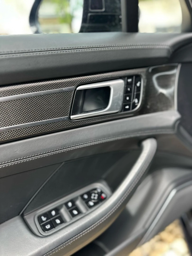 Porsche Panamera Sport Turismo 4 E-Hybrid