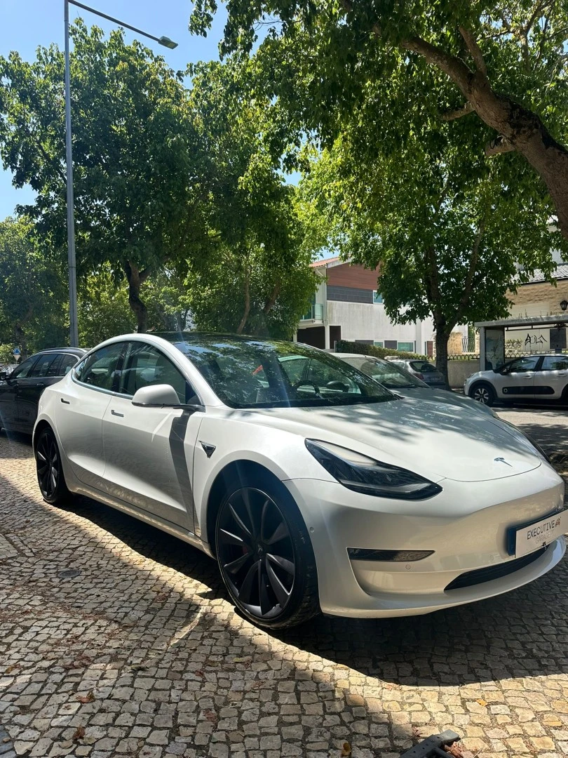 Tesla Model 3 Long-Range Dual Motor AWD