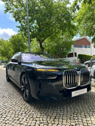 BMW i7 xDrive60 Pack Desportivo M