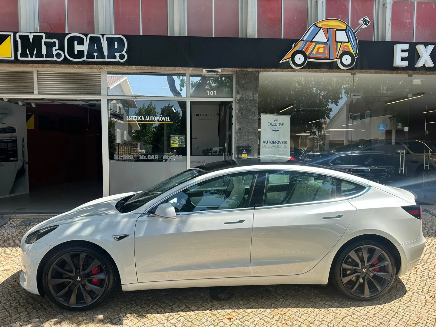 Tesla Model 3 Long-Range Dual Motor AWD