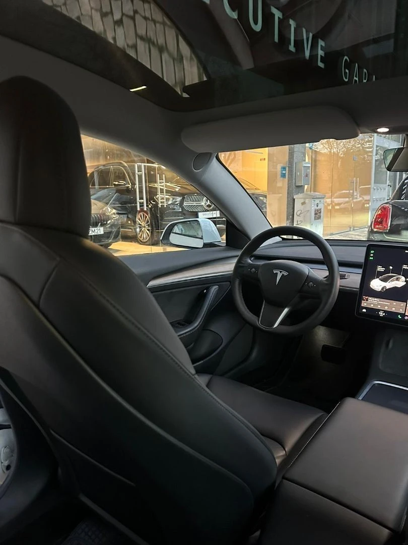 Tesla Model 3 Long-Range Dual Motor AWD