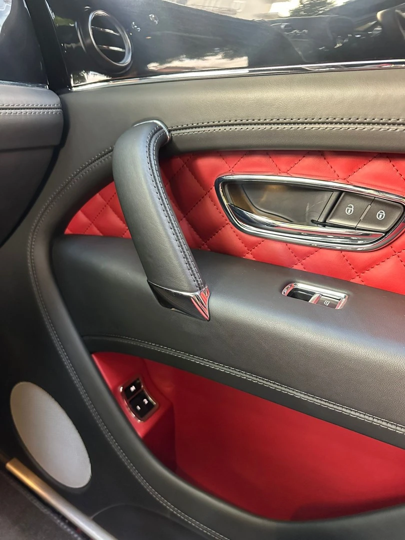Bentley Bentayga V8