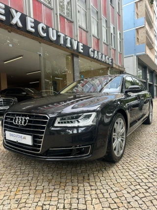 Audi A8 3.0 TDi V6 quattro