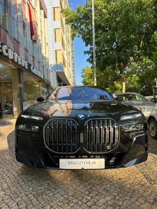 BMW i7 xDrive60 Pack Desportivo M