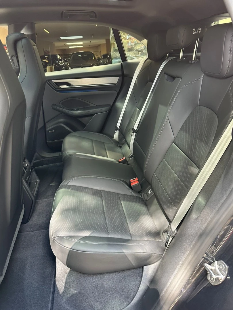 Porsche Macan Electric 4