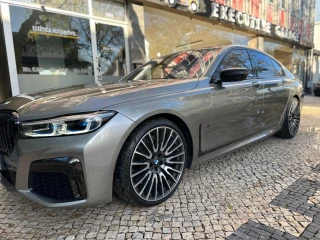 BMW 740 d xDrive Pack M Auto