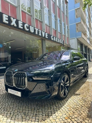 BMW i7 xDrive60 Pack Desportivo M