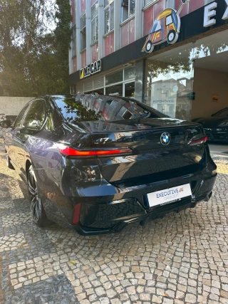 BMW i7 xDrive60 Pack Desportivo M