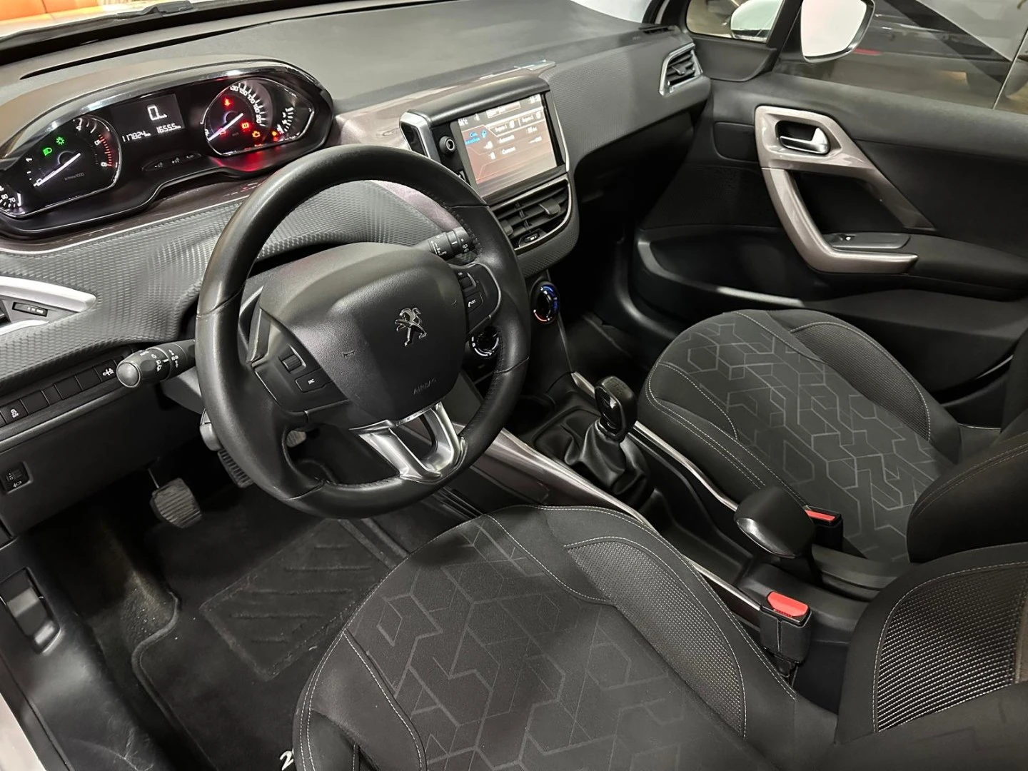 Peugeot 2008 1.4 HDi Active