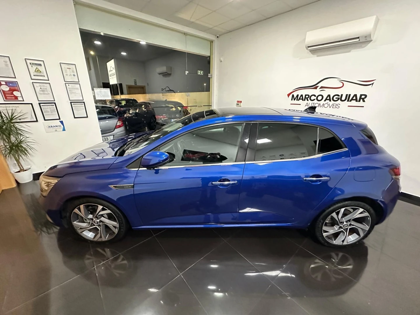 Renault Mégane E-Tech 1.6 Plug-In R. S. Line