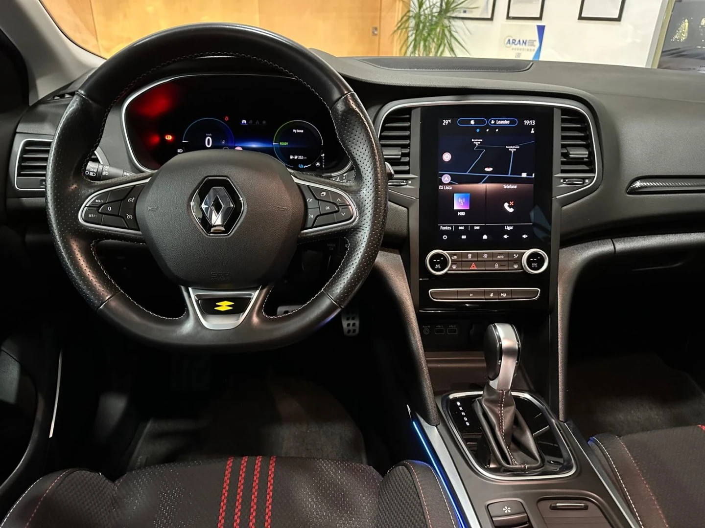 Renault Mégane E-Tech 1.6 Plug-In R. S. Line