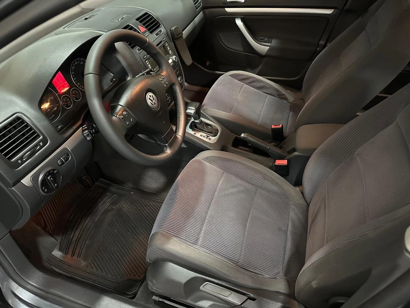 VW Jetta 2.0