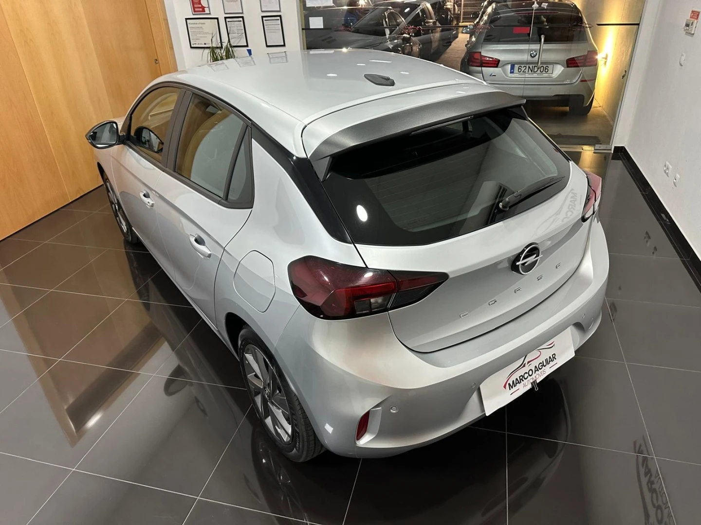 Opel Corsa 1.2 T Business Edition