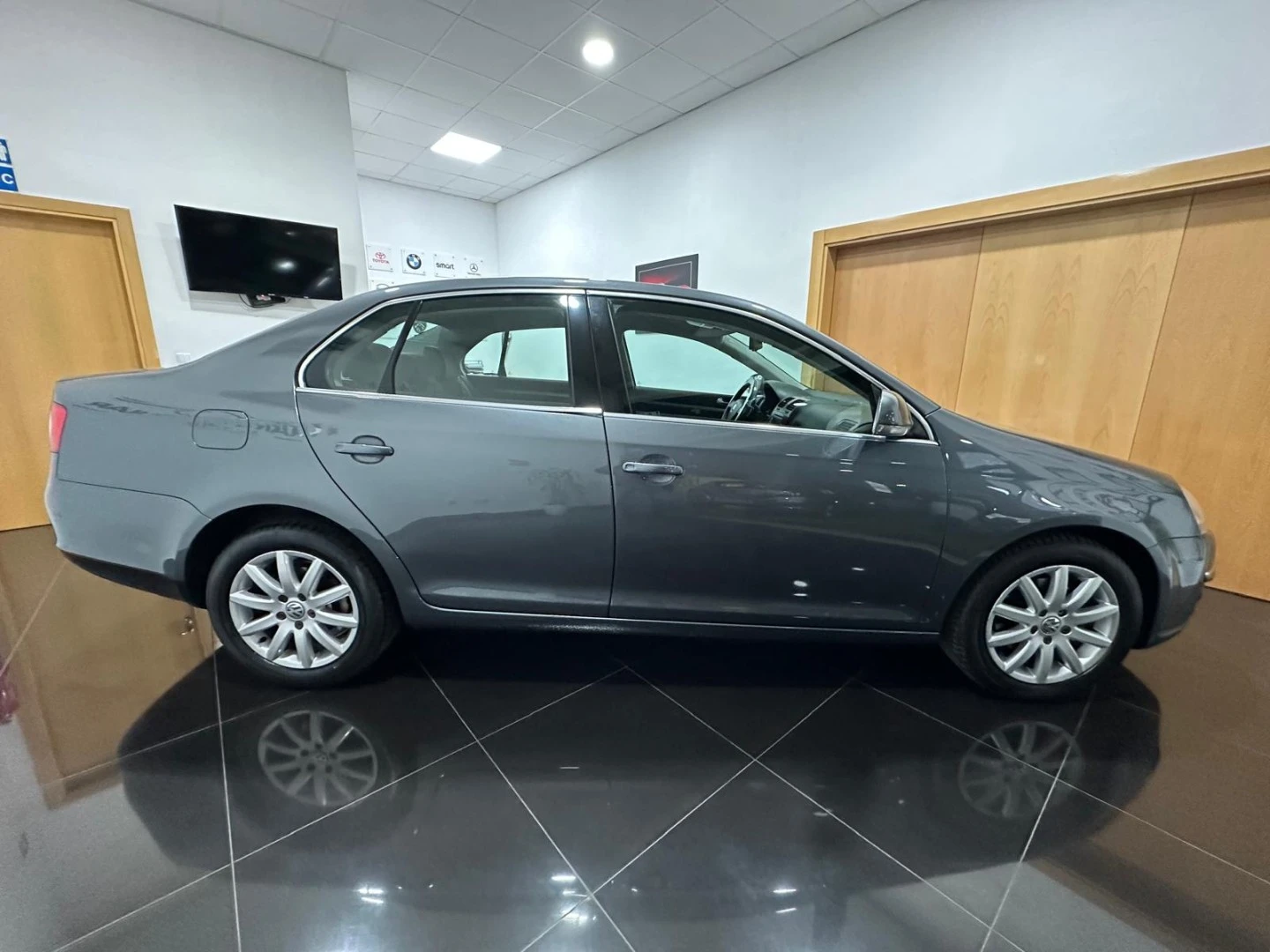 VW Jetta 2.0
