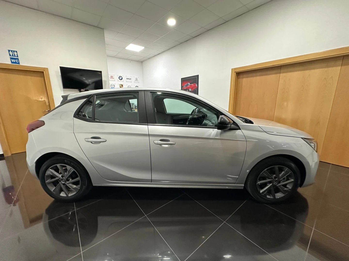 Opel Corsa 1.2 T Business Edition