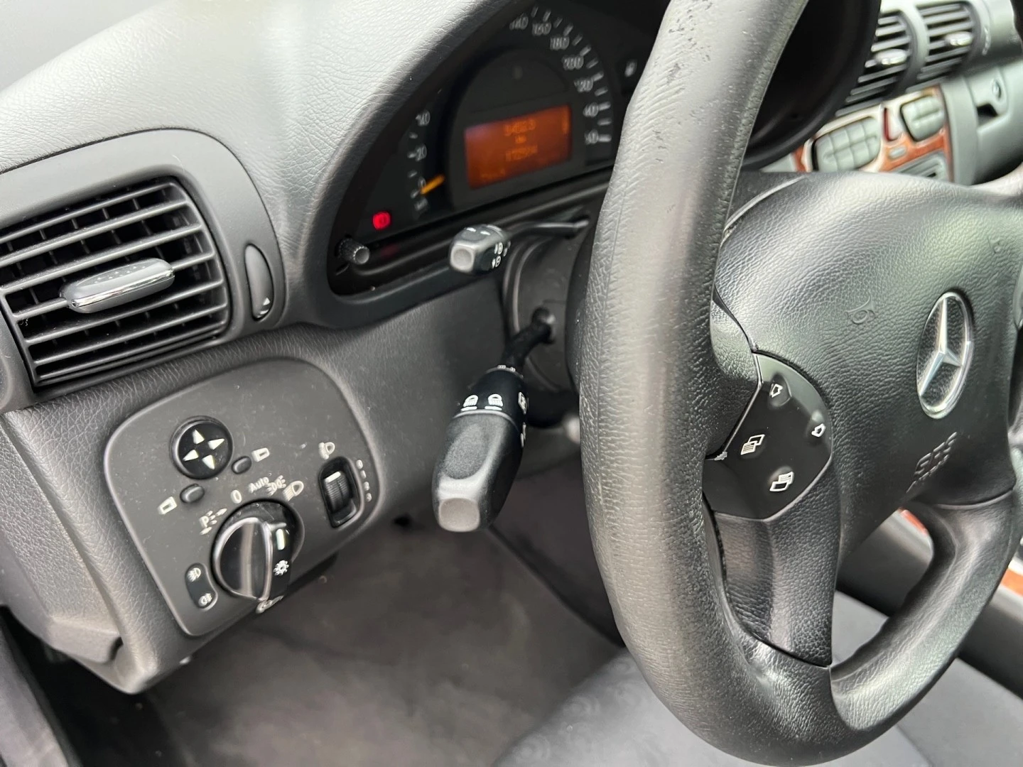 Mercedes-Benz C 180 Avantgarde Aut.