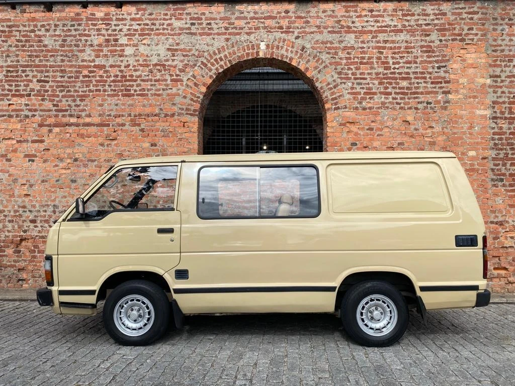 Toyota Hiace 6 Lugares