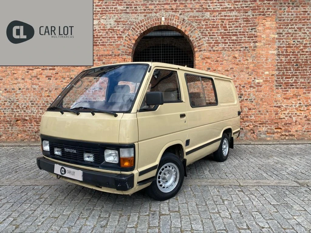 Toyota Hiace 6 Lugares