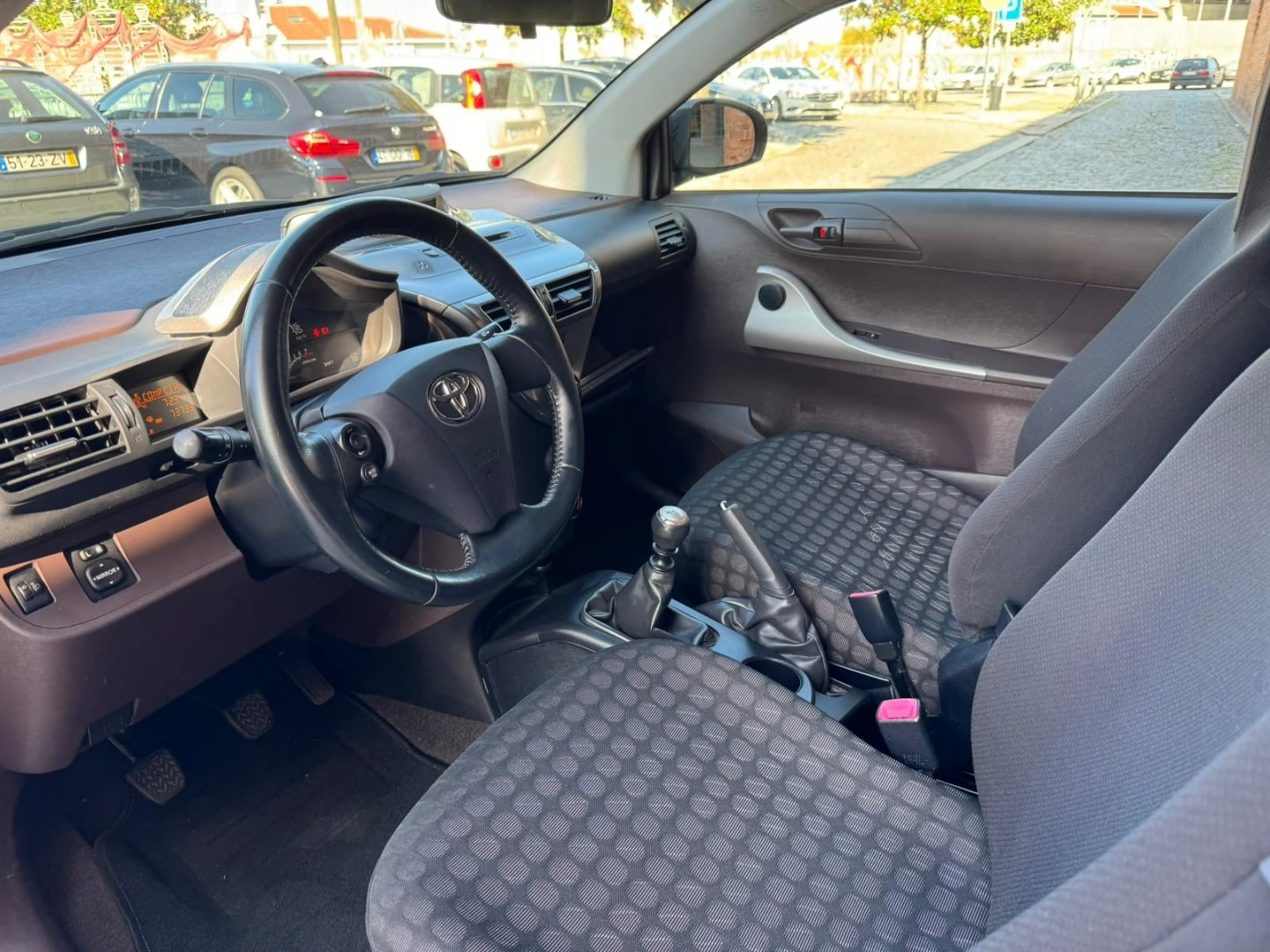Toyota iQ 1.4 D-4D +