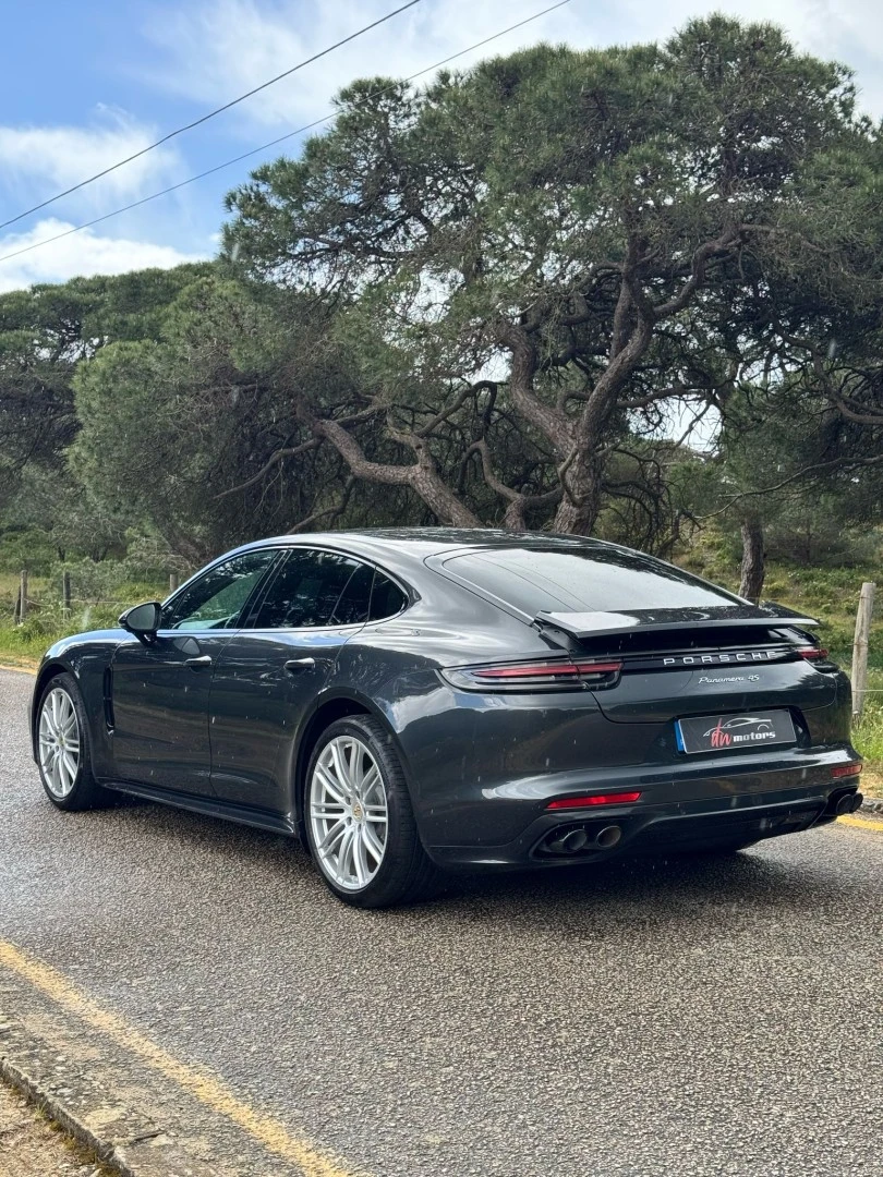 Porsche Panamera 4 S