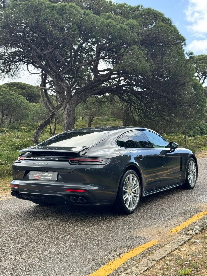 Porsche Panamera 4 S