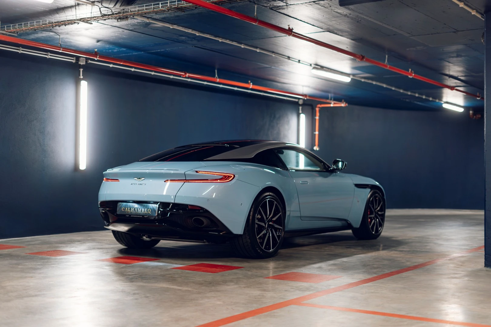 Aston Martin DB11 Coupé V12