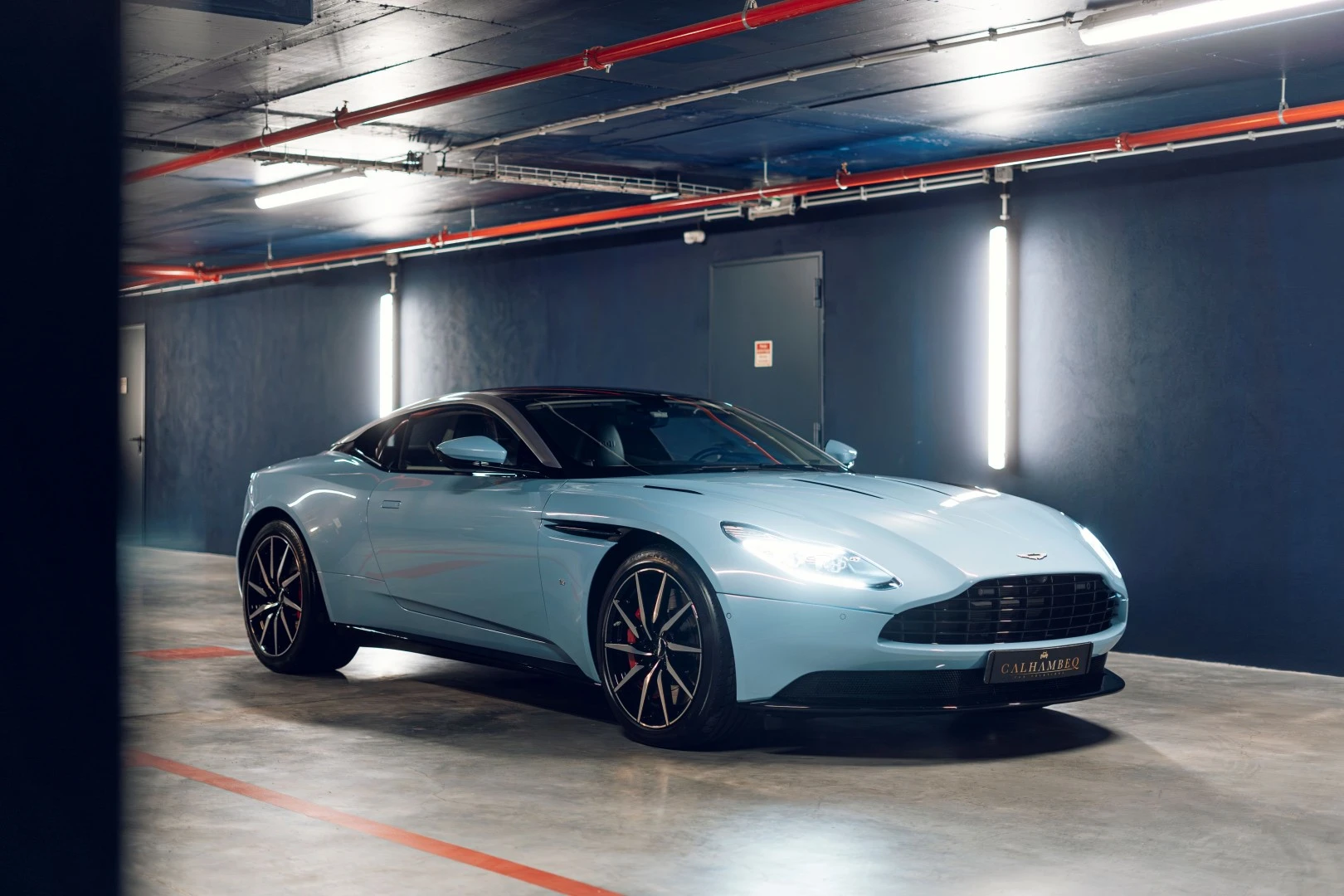 Aston Martin DB11 Coupé V12