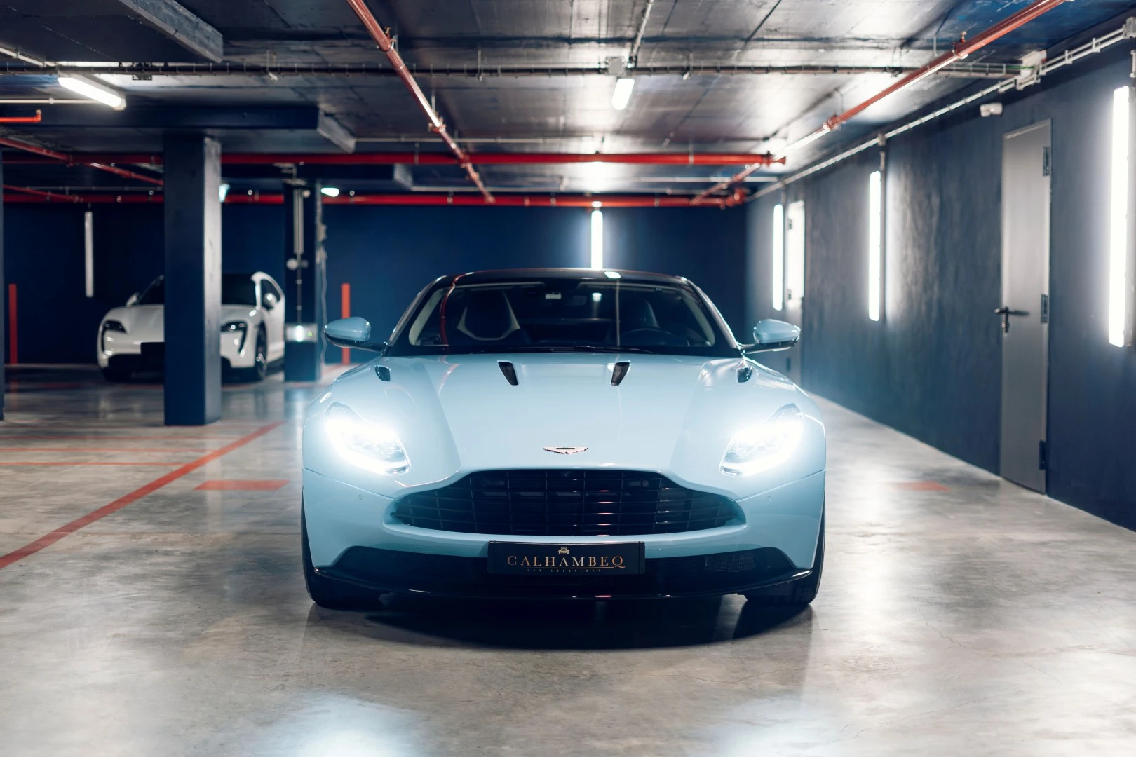 Aston Martin DB11 Coupé V12