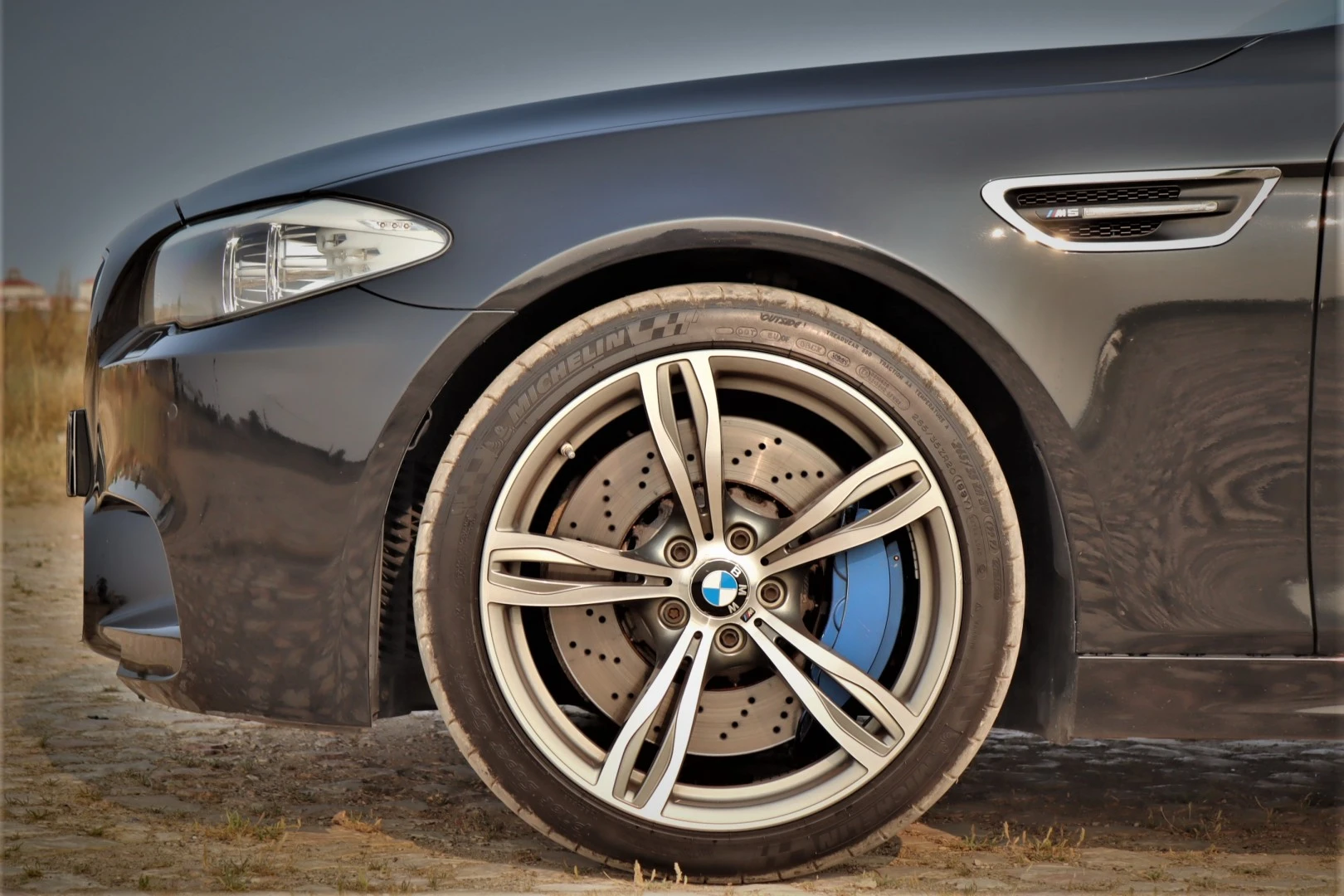 BMW M5 Standard