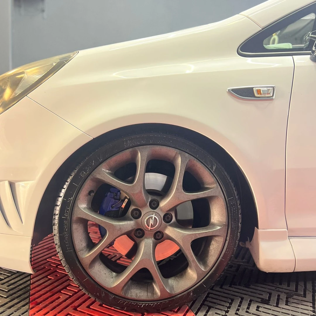 Opel Corsa 1.6 Turbo OPC