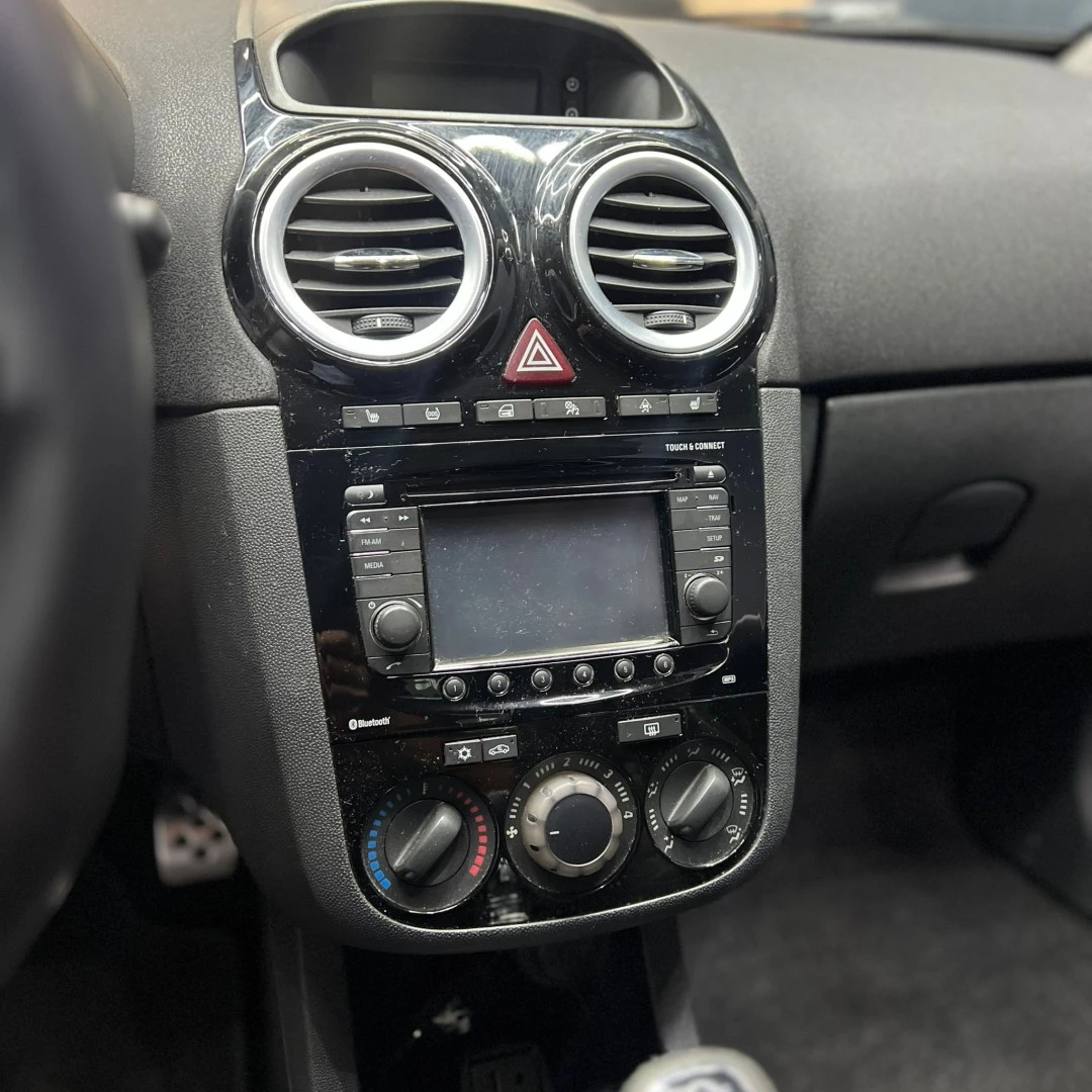 Opel Corsa 1.6 Turbo OPC