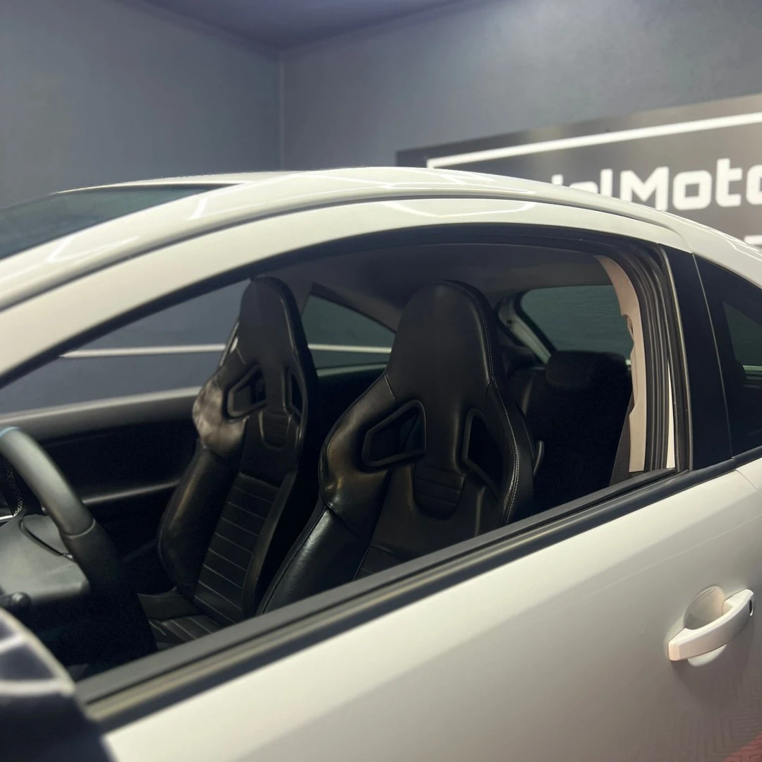 Opel Corsa 1.6 Turbo OPC