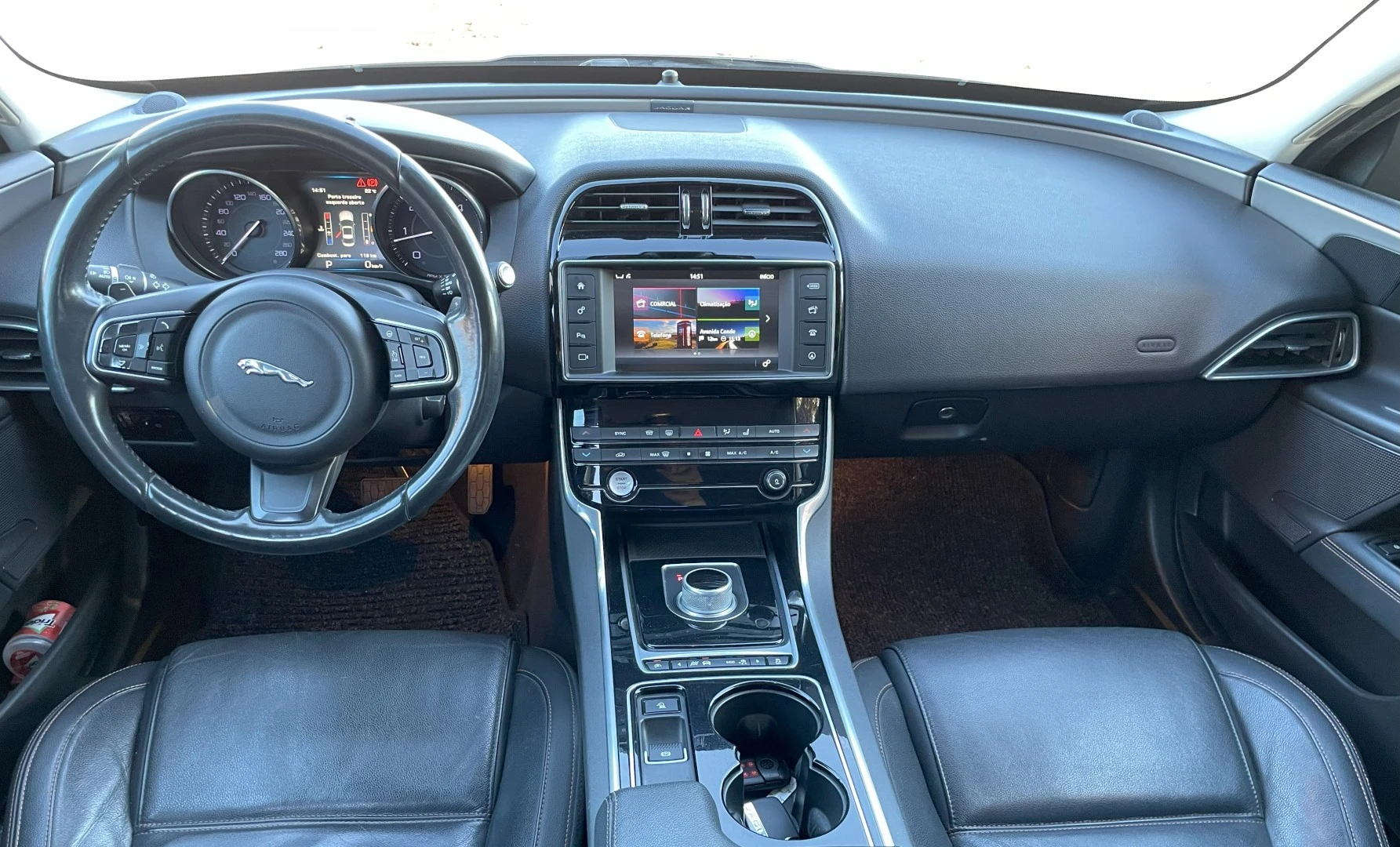 Jaguar XE 2.0 D Prestige Aut.