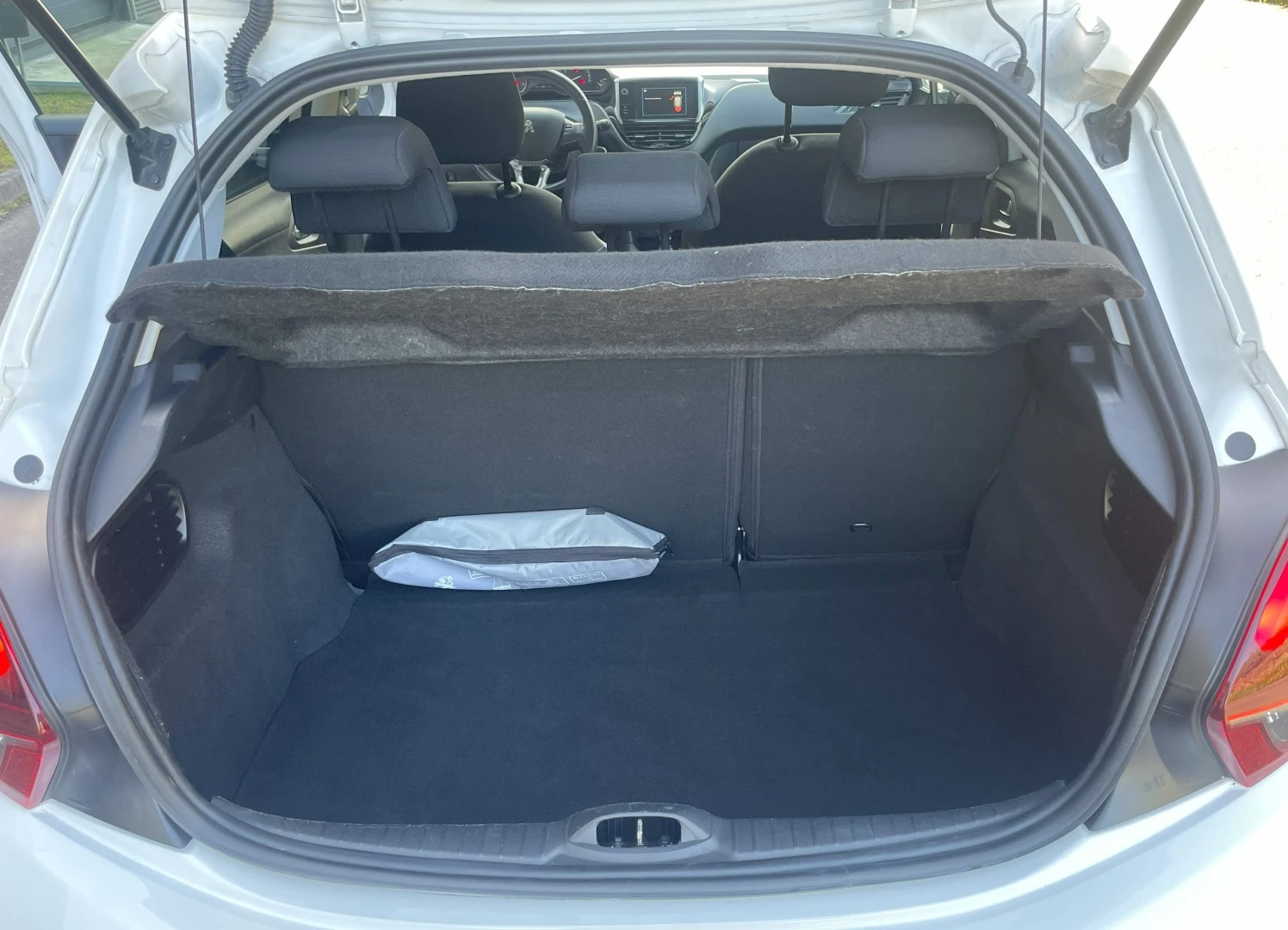 Peugeot 208 1.5 BlueHDi Signature
