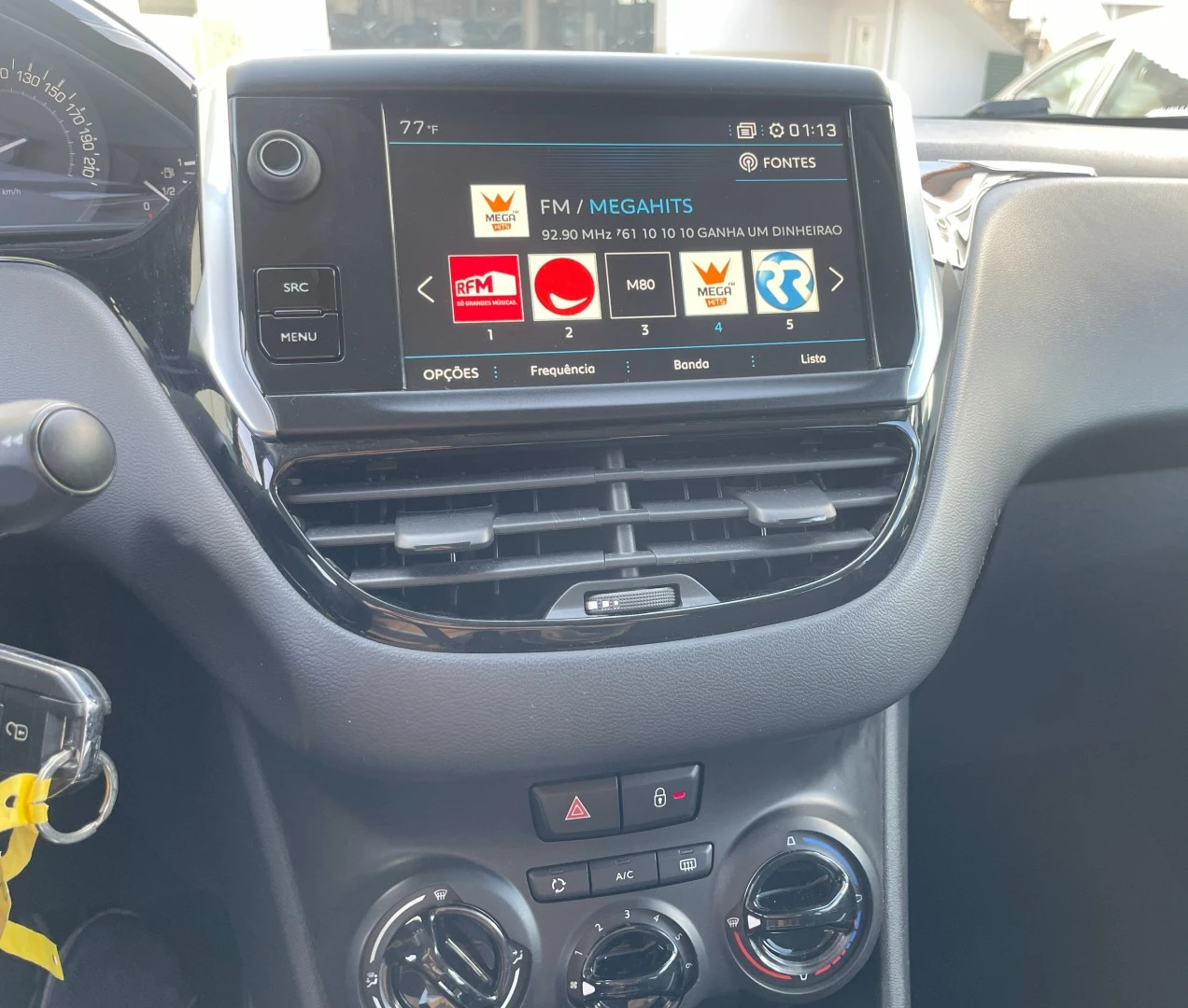 Peugeot 208 1.5 BlueHDi Signature