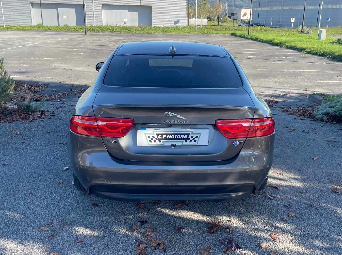 Jaguar XE 2.0 D Prestige Aut.