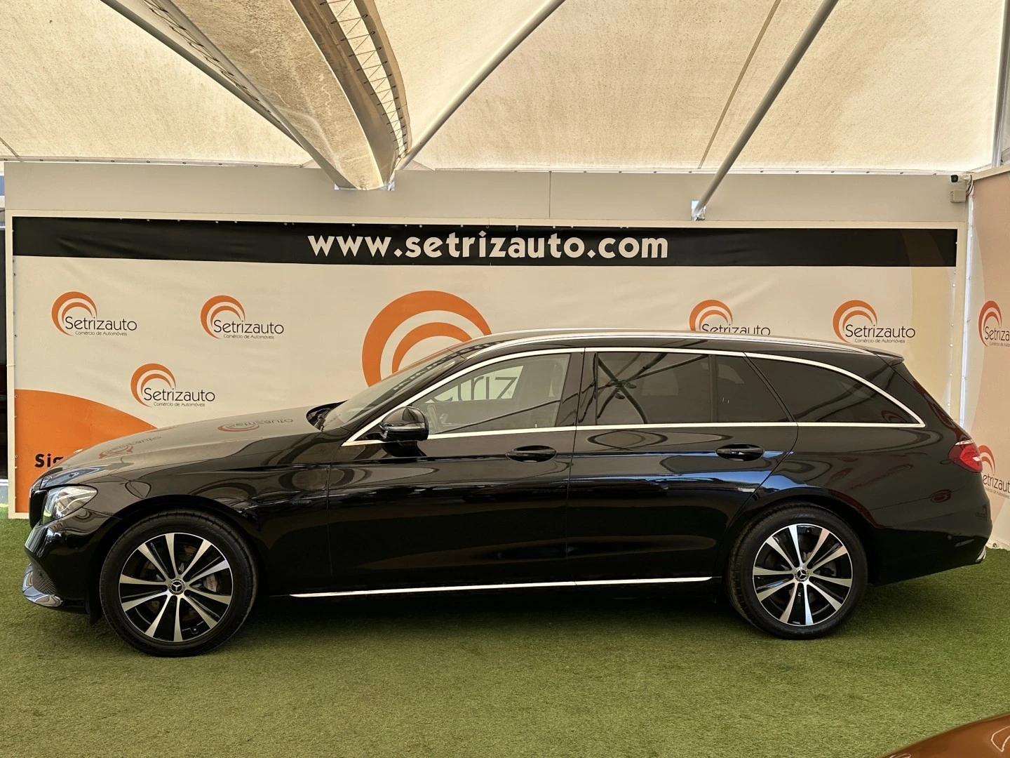 Mercedes-Benz E 300 De Avantgarde