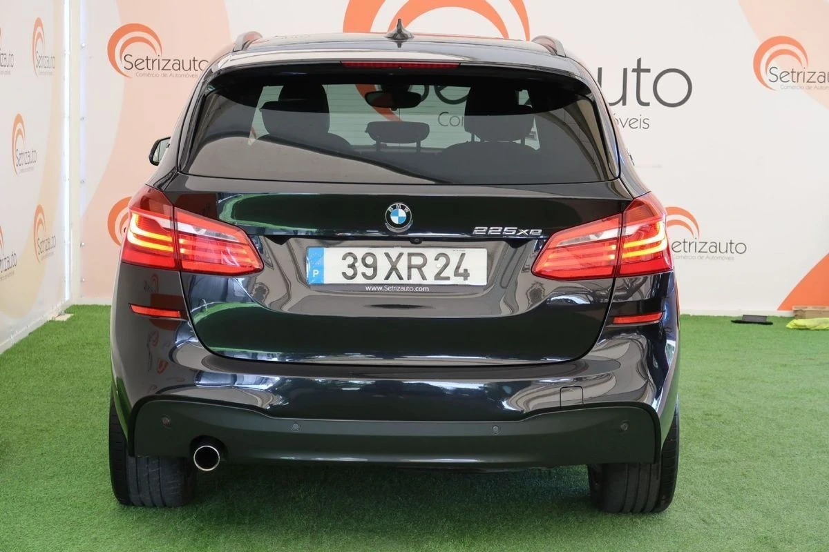 BMW 225xe Active Tourer Pack M