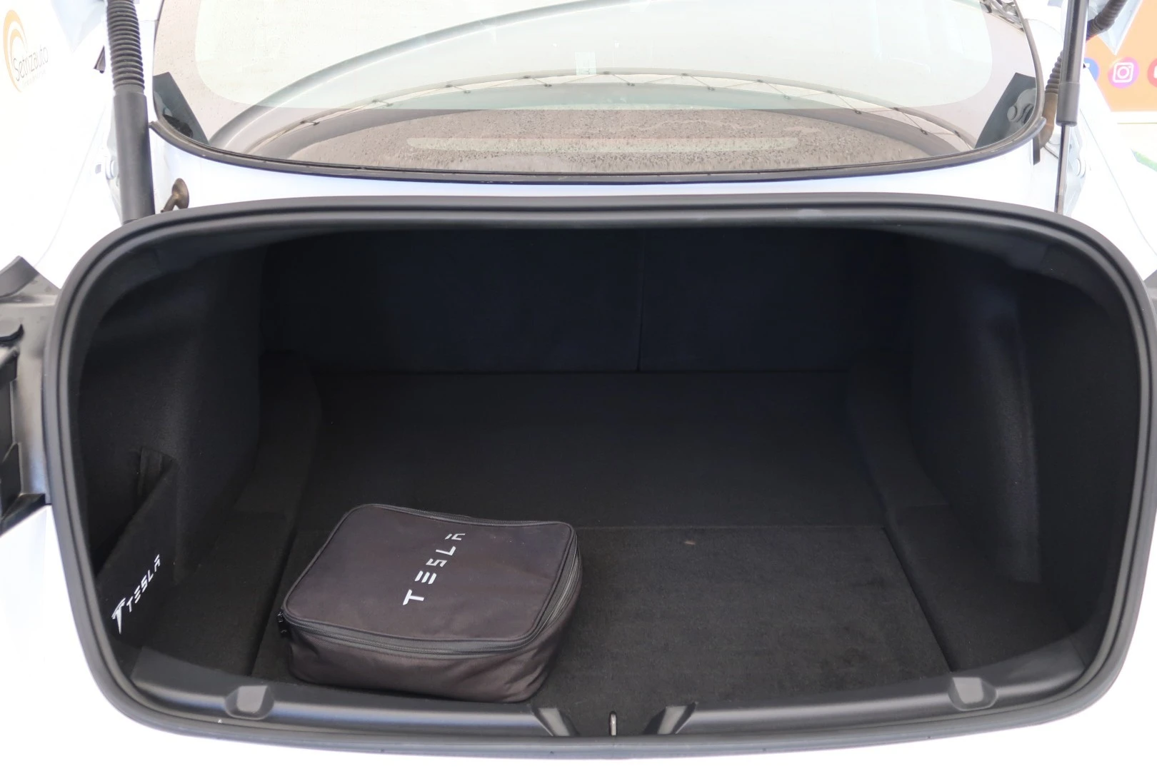 Tesla Model 3 Standard Range Plus RWD