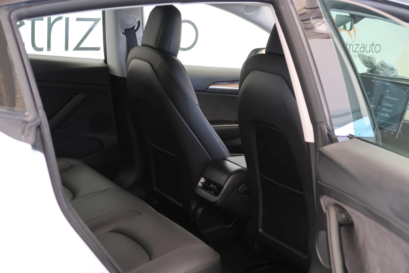 Tesla Model 3 Standard Range Plus RWD