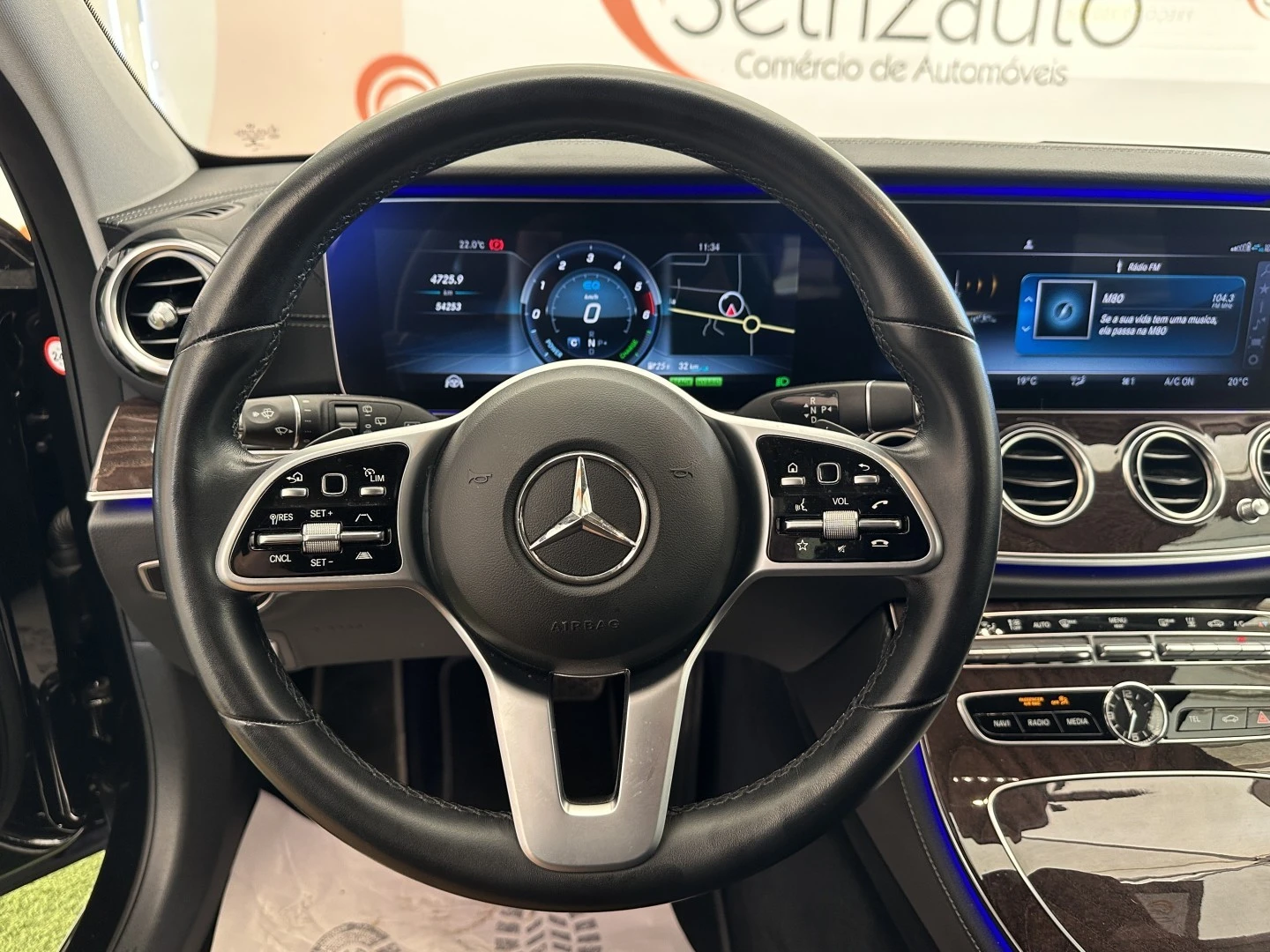 Mercedes-Benz E 300 De Avantgarde
