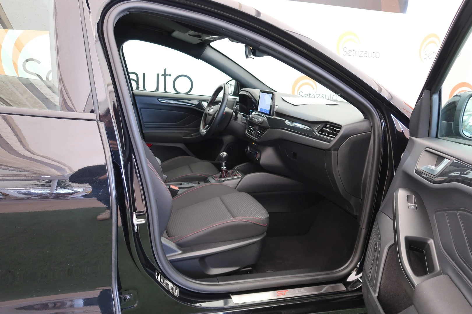 Ford Focus SW 1.5 TDCi EcoBlue ST-Line