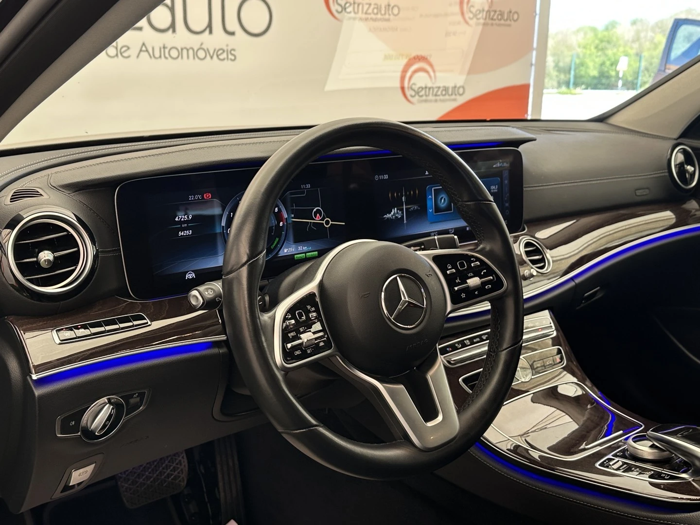 Mercedes-Benz E 300 De Avantgarde