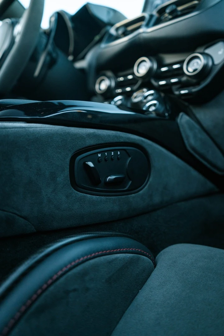 Aston Martin Vantage Roadster V8 F1 Edition