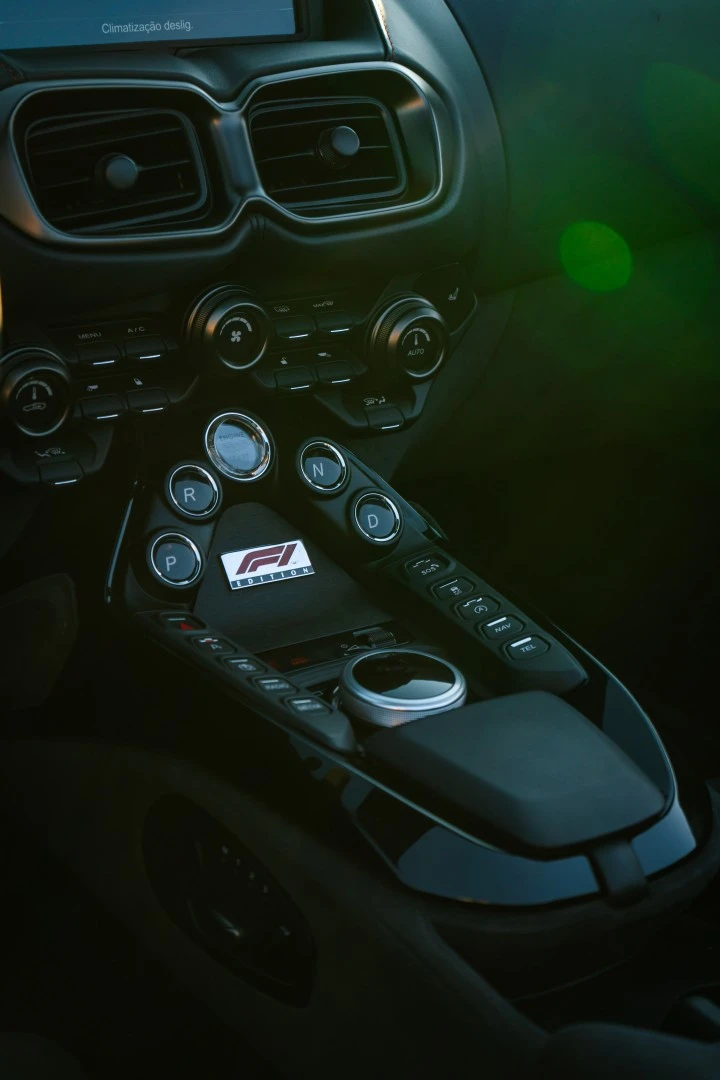 Aston Martin Vantage Roadster V8 F1 Edition