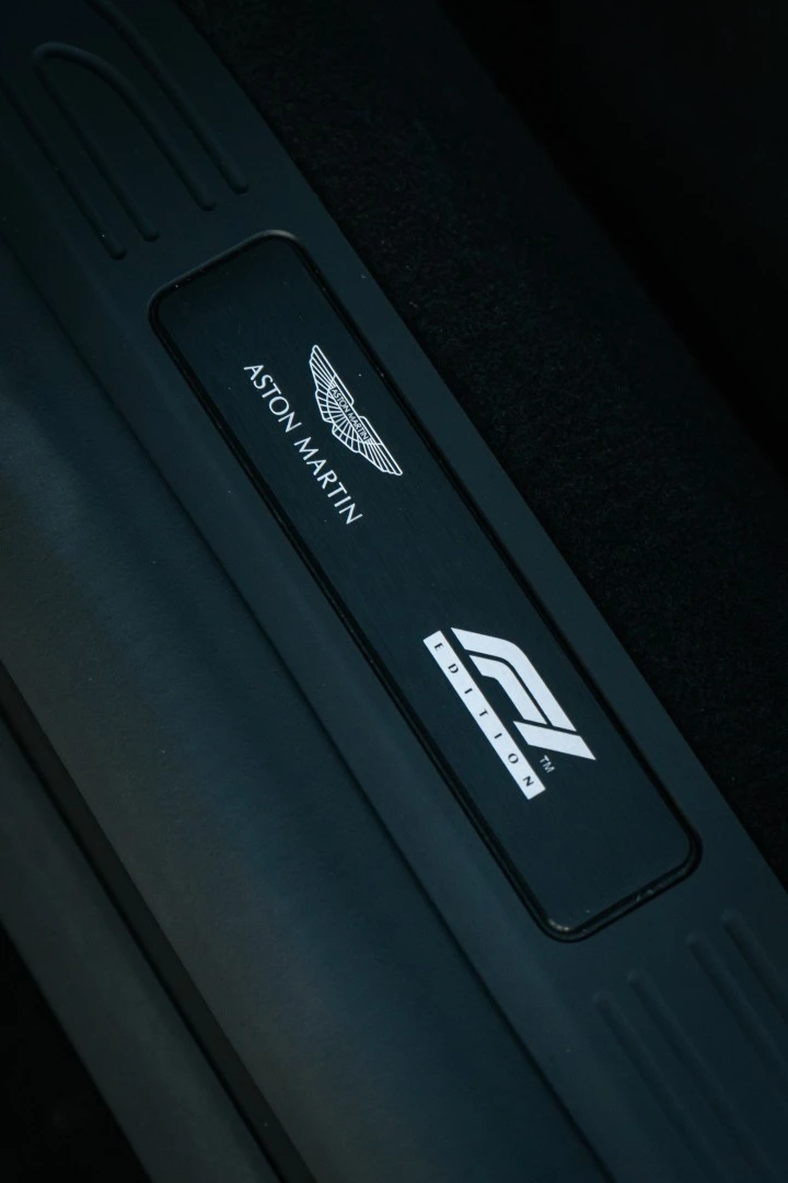Aston Martin Vantage Roadster V8 F1 Edition